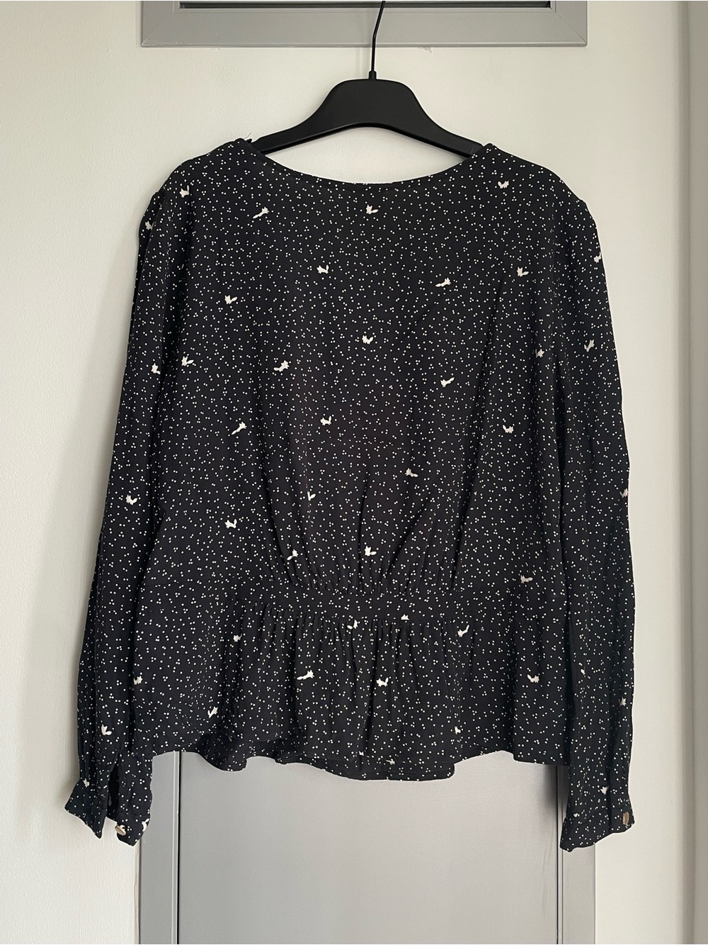 DES PETITS HAUTS Black Long Sleeve Peplum Button Top with White Micro Print - Picture 9 of 15